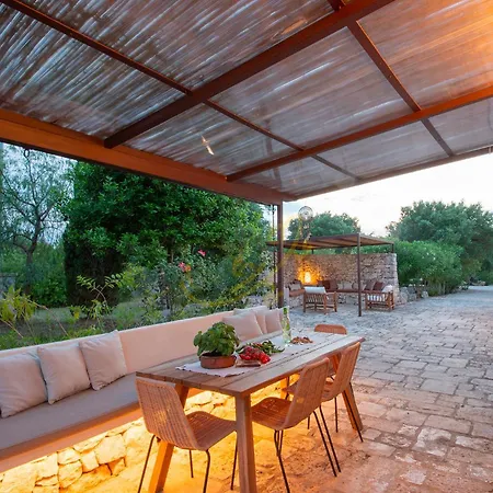 Td Trulli Chiara Tastefully Decorated With Pool * Ostuni