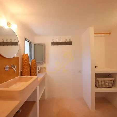 Td Trulli Chiara Tastefully Decorated With Pool 度假居 *