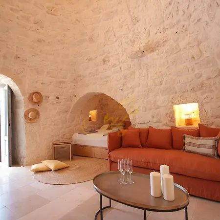 Td Trulli Chiara Tastefully Decorated With Pool *