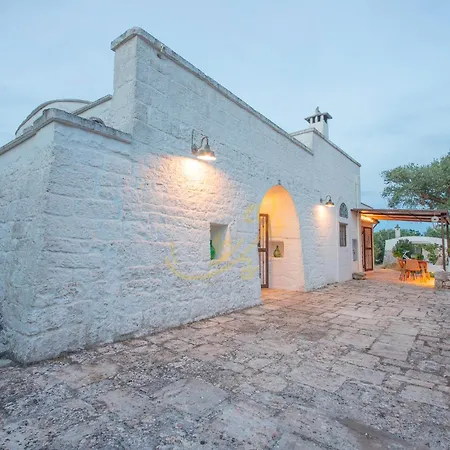 Td Trulli Chiara Tastefully Decorated With Pool Ostuni