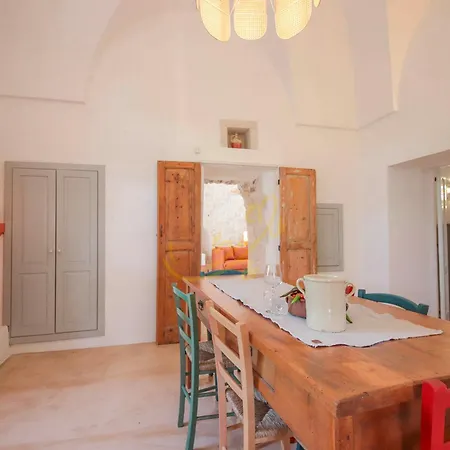 Td Trulli Chiara Tastefully Decorated Trulli With Pool בית נופש