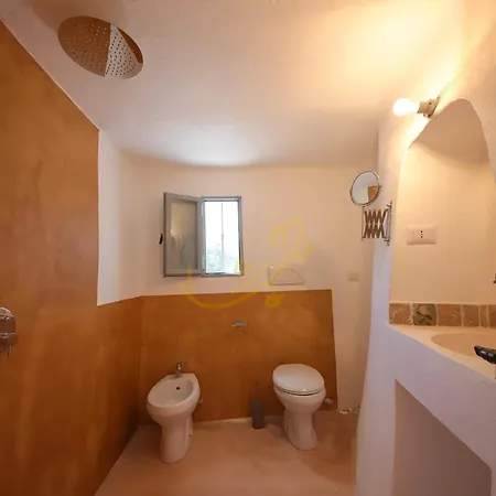 בית נופש Td Trulli Chiara Tastefully Decorated Trulli With Pool אוסטוני