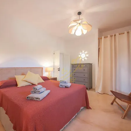 Td Trulli Chiara Tastefully Decorated Trulli With Pool בית נופש *